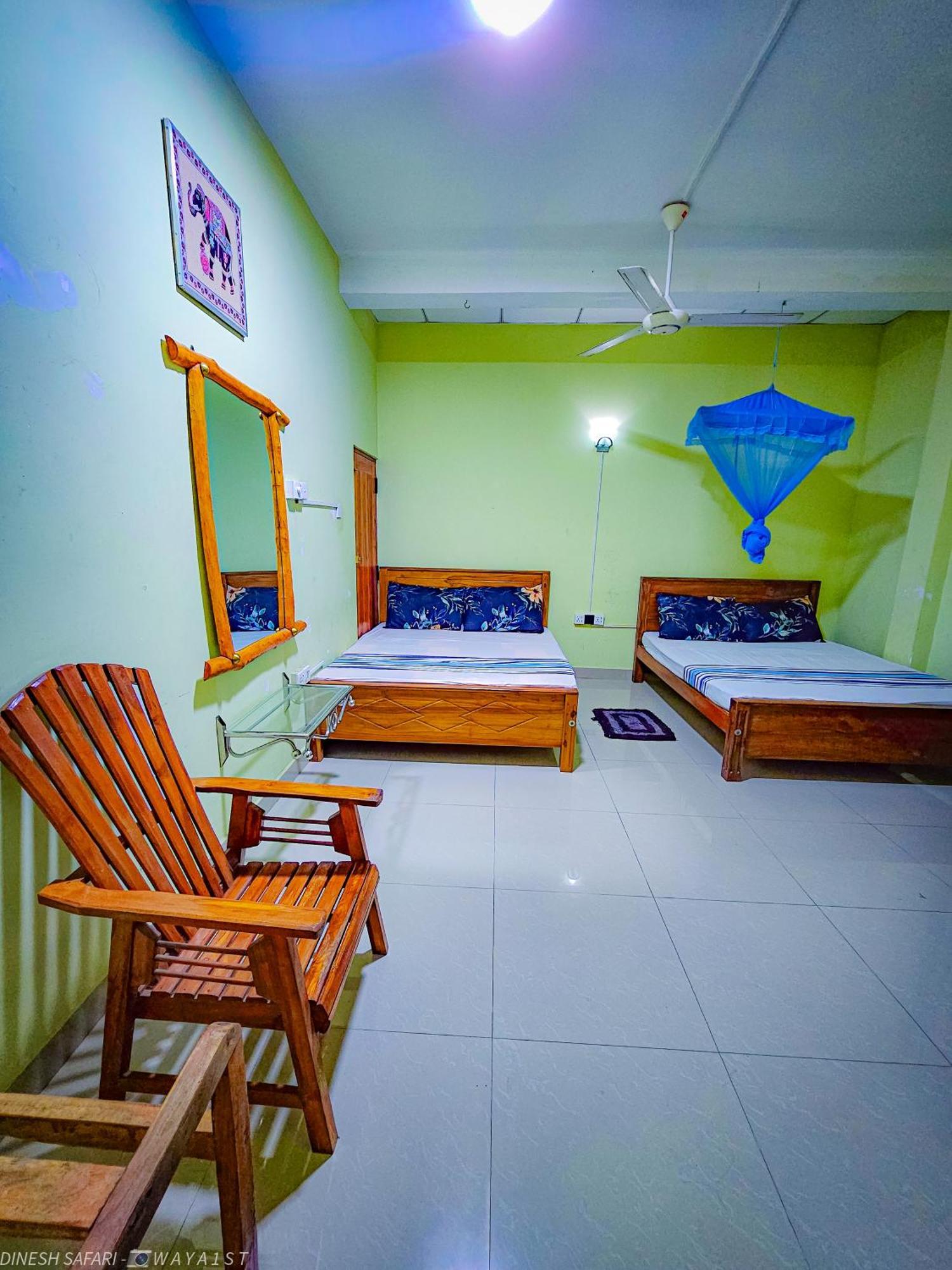 Dinesh Safari Homestay Udawalawe Exterior foto
